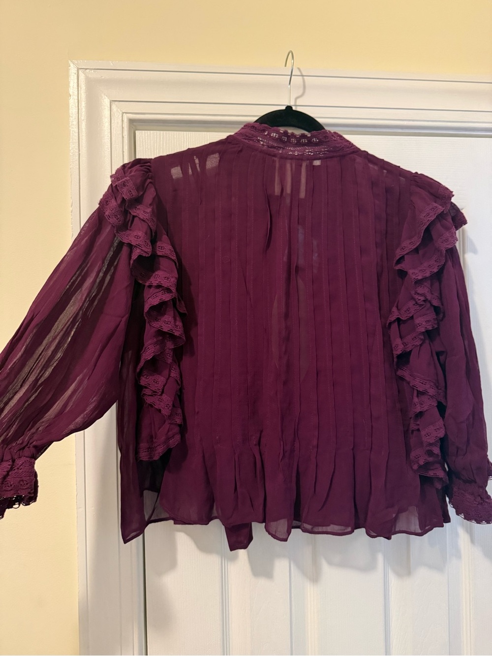 NWT FARM Rio Plum Ruffle Blouse - Picture 2 of 4